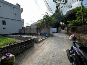 40m đường thông xe tải chạy vòng quanh ngay đấu giá trường chợ