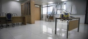 văn phòng siêu ưu đãi đường bạch đằng, tân bình. dt 50m2 chỉ 11tr free 10 xe máy