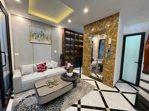 bán nhà đẹp phố thanh nhàn - 30m2 x 4,7m - thang máy - vị trí đắc địa - hiện đại - full nội thất