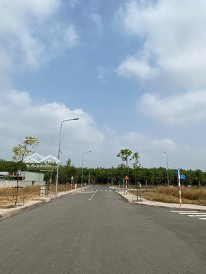 đất kdc thảo điền 150m2/2tỷ4 được xây cao tầng ngay tại trái tim thảo điền q2, sổ từng nền