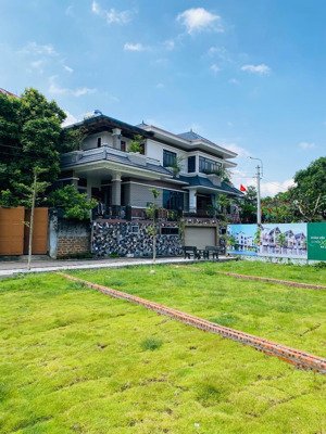 chỉ 2.5 tỷ nhận 100m2 full thổ cư, đã có sổ, tại hoà lạc.