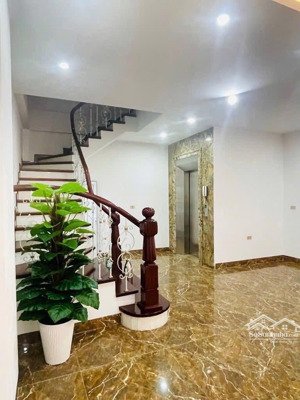 siêu hiếm! nhà đẹp ở ngay phố vân hồ, hai bà trưng, 73m2 x mt 5m. cách 1 nhà ra phố. chỉ 21.8 tỷ
