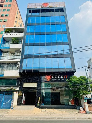 cho thuê tòa nhà mt 24a đinh bộ lĩnh, phường 26, quận bình thạnh dt 12x25m hầm 7 lầu giá 250tr