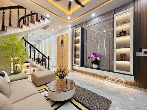 gần công viên. căn 46m² trần thị cờ, q12 xây 1 trệt 2 lầu. giá 5 tỷ 990, hẻm oto. sổ sẵn