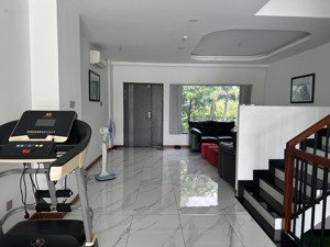 cần bán gấp nhà phố lakeview thủ thiêm dtsd: 305m2 giá chỉ 60 tỷ - vị trí đẹp