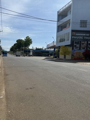 bán 430m2 có cắt lẻ 220m/lô, mặt tiền lớn, thích hợp làm kho, xây nghỉ dưỡng, mặt tiền kinh doanh