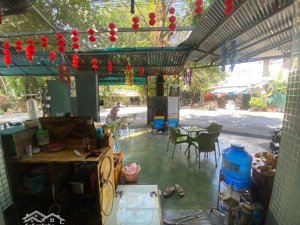 nhà hiếm góc 2 mặt tiền 9x16m, 4 tầng, đường tân hiệp 14, ngay chợ hóc môn