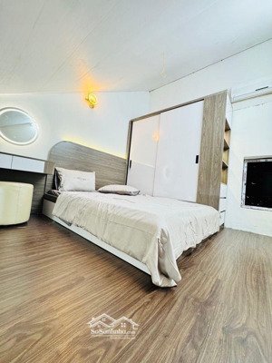 chính chủ cần bán tập thể phố huế hai bà trưng sổ đỏ cất két nhỉnh 2 tỉ rưỡi !