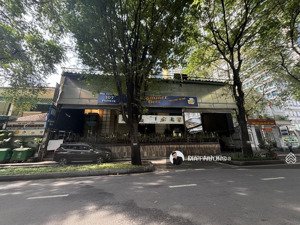 tòa nhà giảm 280 tỷ | mt pasteur quận 1 | 22.3m x 36.2m = 820m² | giá 1.120 tỷ | thuê 33,6tỷ/tháng