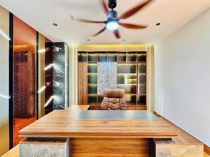 bán gấp căn nhà phố nằm tại bùi thị xuân, p. bến thành, q.1, 4 tỷ 380, 120m2, có hđ thuê 45tr/th.