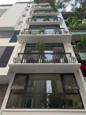 hot, lâu lâu mới có 1 căn, hồ ba mẫu, 70m2 - mt 4m - phân lô, 2 ô tô tránh, vỉa hè, kd