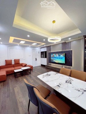 bán chung cư vip trung tâm mỹ đình 97m2, 4 ngủ, nhỉnh 8 tỷ, xách vali ở ngay, con đi bộ đến trường