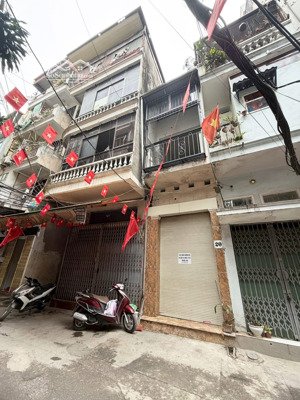 mặt ngõ kinh doanh phố dương văn bé nhà dân xây chắc chắn ô tô đỗ cửa ngõ thông 42m2 x4t giá nhỉnh