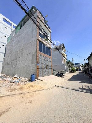 đất 4x17.3m. 1 sẹc ngắn xe hơi nguyễn thị nhuần - an phú đông