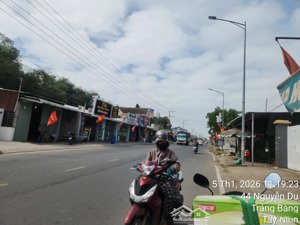 sổ mới hồng mới.an hòa trảng bàng(dt142m)giá 600tr.lh xem trực tiếp thương lượng tốt hơn