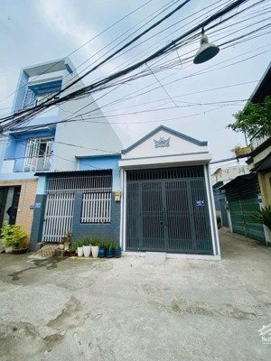 nhà mới ăn tết - 2 mặt tiền ô tô - tân phú - quận 9 giá chỉ 3,8 tỷ