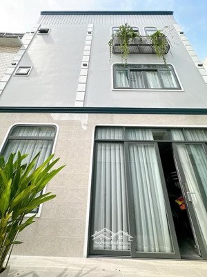 bán gấp căn nhà bùi thị xuân p phạm ngũ lão quận 1. dt 69m2/4,2tỷ đang thuê 27tr/th gần co.op mart