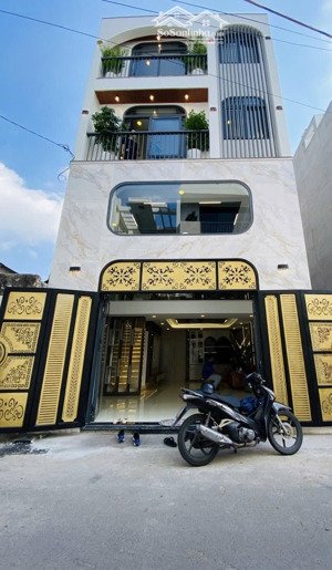 bán gấp căn nhà đường nguyễn xí/ bình thạnh. dt 82m2 (5m x 16,4m ), giá 3tỷ850. 2 tầng 4 phòng ngủ