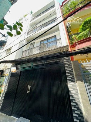 bán gấp căn nhà đường minh phụng, p9, q6, 82,6m2 (5,2m x15,8m) còn hđ thuê 21tr/th