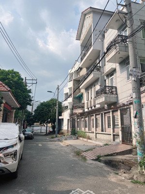 đất nền khu phân lô đường linh trung - kha vạn cân- dt: 185,7m2 ngang 5,6m- giá 13,5 tỷ