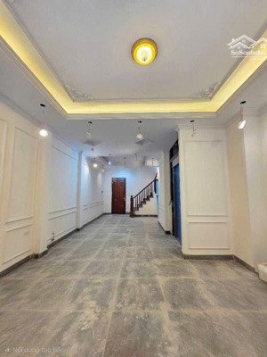 dương quảng hàm - nhà mới thang máy - gara ô tô - 2 thoáng trước sau