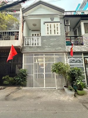 nhà sát đường lý thường kiệt hẻm ôtô khu phân lô thông các tuyến đường lớn , gần chợ tân bình .