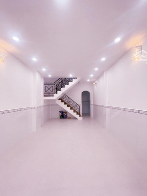 ngay big c trường chinh nhà đẹp 2 tâng btct với 2pn ngang 4 dài 12 hẻm