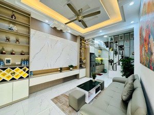 tam trinh | 35m 5 tầng mt 3.5m | nhà đẹp full nội thất | 20m ô tô tránh | giá nhỉnh 6 tỷ