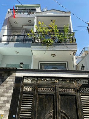 bán nhà hxh 5m, cách mạng tháng tám, tân bình, 42m2, 3 tầng 3pn, nở hậu, đã hoàn công, sổ vuông vức