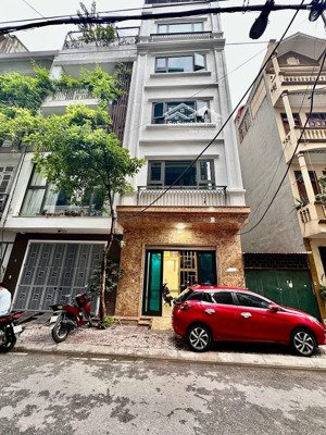 bán nhà mạc thái tổ 60m2_mt 5m - thang máy - phân lô ô tô tránh - vỉa hè rộng