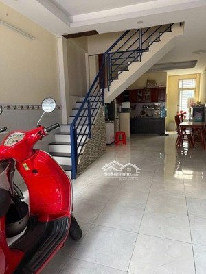 chủ gửi bán - nhà 2 mặt tiền hẻm ngay aeon tân phú - dt 4x12m 1 trệt 1 lầu - hẻm xe hơi ra vào