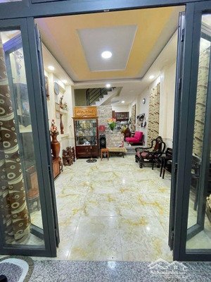 bán nhà quận 8, sổ vuông a4, 4 tầng đúc kiên cố, 4 pn. nhỉnh 5 tỷ. không quy hoạch, không lộ giới