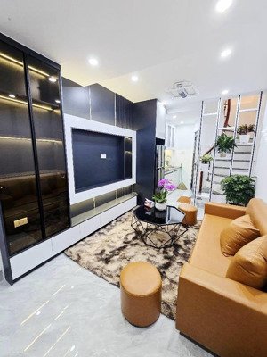 bán nhà 5 tầng phố bạch mai. ngõ thông rộng thoáng. sổ đỏ chính chủ