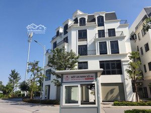 bán gấp liền kề đường 33m khu anh quốc dự án hinode royal park. dt 100m2 giá 21,5 tỷ. lh 