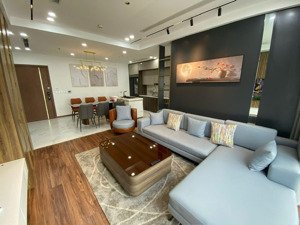 do có việc gấp nên em cần bán cắt lổ 1 trong 2 căn 300tr so với hđmb căn 2pn và 3pn