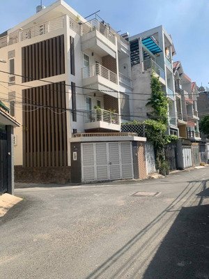 bán lô đất 100m2 ngay vincom lê văn việt giá 6,6 tỷ