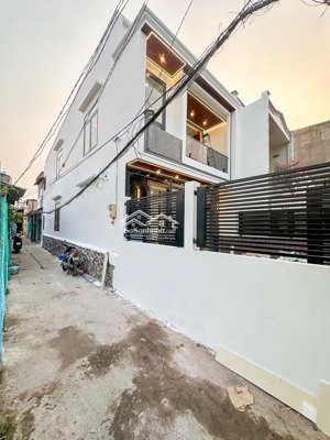 bán nhà góc 2 mặt tiền hẻm 1716 huỳnh tấn phát - thị trấn nhà bè.