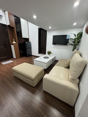 2tỷ950 tầng 3 tập thể triều khúc-thanh xuân .diện tích sử dụng 55m có sổ đỏ full nội thất ở ngay