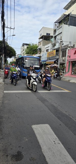 nhà mặt tiền giá hẻm-bán nhà 415-3 tầng-mặt tiền đường nhánh nguyễn sơn-quận tân phú-kinh doanh tốt