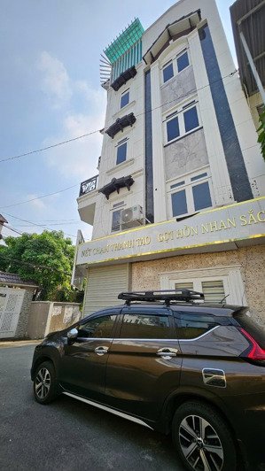 căn góc 2 mặt tiền - 5 tầng hẻm xe hơi thông - đang cho thuê làm spa dòng tiền ổn định