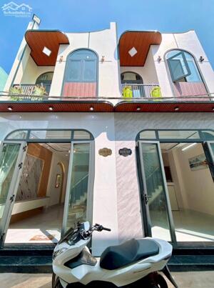 Nhà lầu xây mới Full nội thất - Gần siêu thị Lotte và Đại Học Y Dược