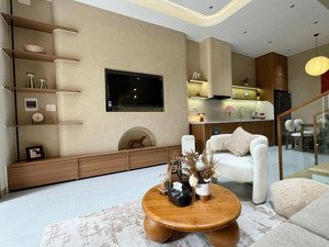 nguyễn kim, q10, hxh, 3 tầng, 30m2, nhỉnh 6 tỷ.