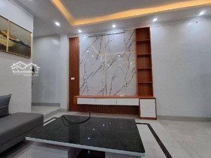hiếm! nhà đẹp tô hiệu 40m2 chỉ nhỉnh 11 tỷ, phân lô cán bộ,thang máy ngõ rộng , vài nhà ra mặt phố,