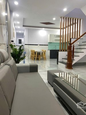 nhà 2 tầng mới 100m2 ngang 5 tăng nhơn phú b quận 9 giá chỉ 7 tỷ nhỉnh