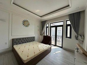 bán nhà gần ga metro bình thái, đường xe hơi thông thoáng tặng full nội thất cao cấp