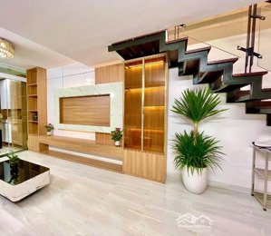 lõi phố cổ-ô tô đỗ cửa-sát phố-mặt tiền 4,6m-khai thác-an cư đỉnh-cực hiếm-chỉ 15ty -tây hồ sổ đỏ