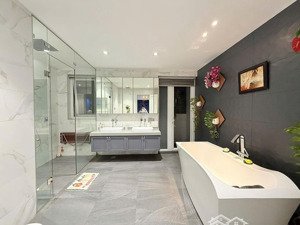 chính chủ cho thuê tòa nhà 7 tầng thang máy phố nguyễn thị thập, trung hòa, cầu giấy.