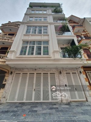 mặt tiền quyền lực 7,3m nguyễn trãi, ô tô tránh, vỉa hè, thông bàn cờ: 23,5 tỷ: 64m - 7 t thang máy