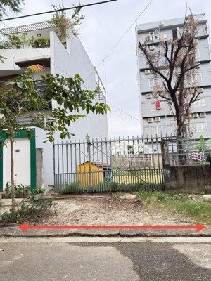 cặp mặt tiền phan thị nể hàng hiếm trục thông biển