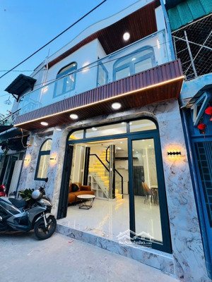 nhà phố hiện đại 2mt trước sau hẻm 1247 huỳnh tấn phát - full nt